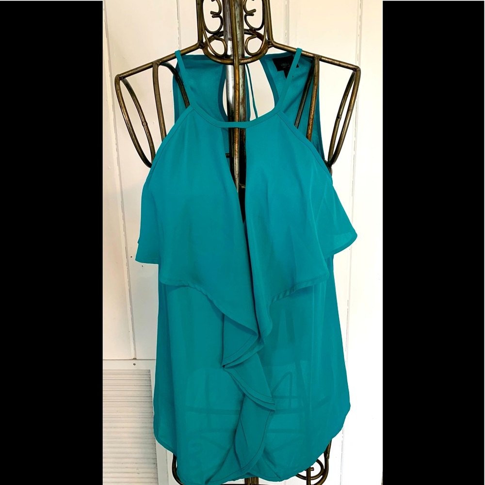 Mossimo sleeveless blouse with tie back closure